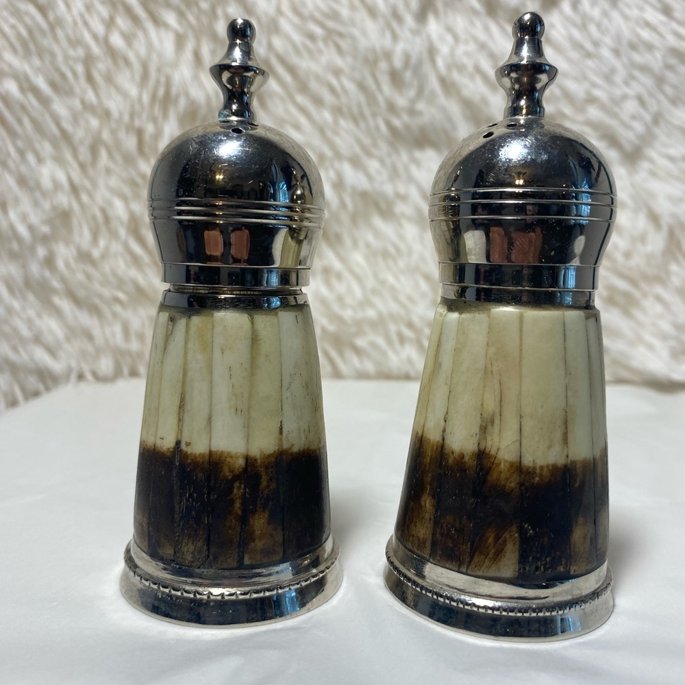 Vintage salt and pepper shakers